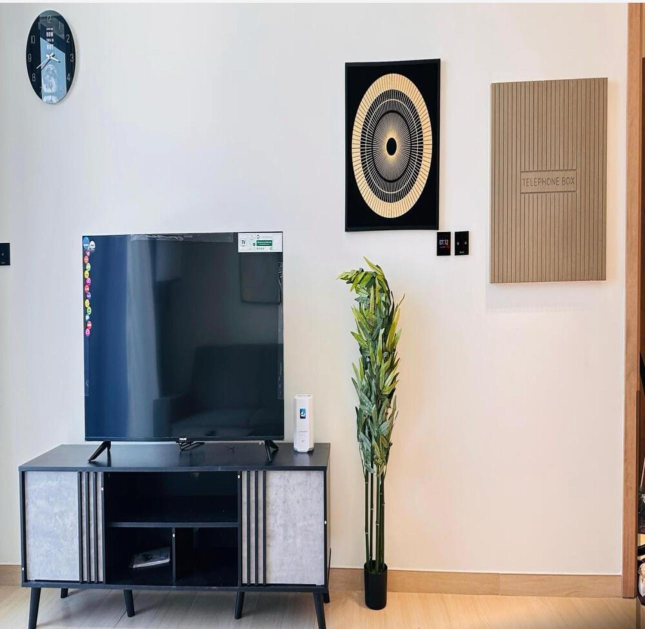 Apartment Oyo 1408 Standard 1bedroom Binghatti Emerald Dubai