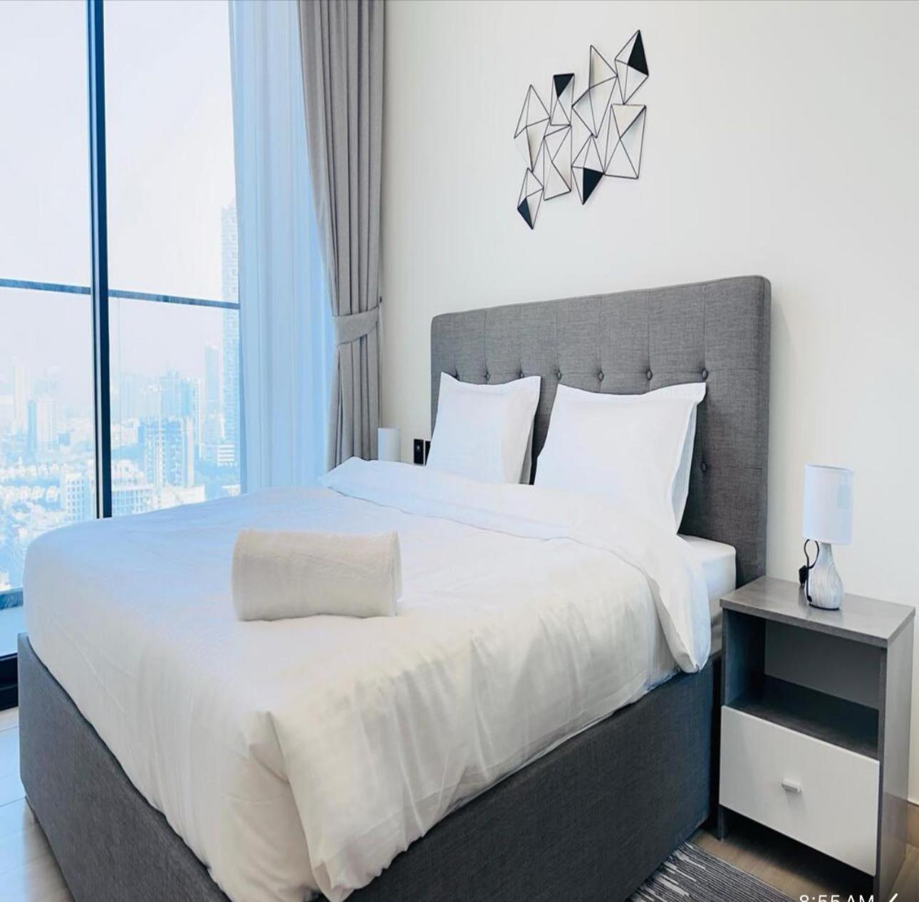 Oyo 1408 Standard 1bedroom Binghatti Emerald Apartment Dubai